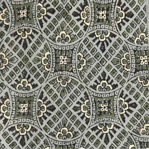 Vintage 100% silk Brooks Bros. necktie, classic, neutral, professional - Picture 3 of 5